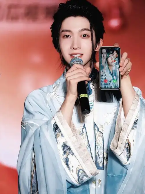 刘宇国风大典汉服造型太太太好看了