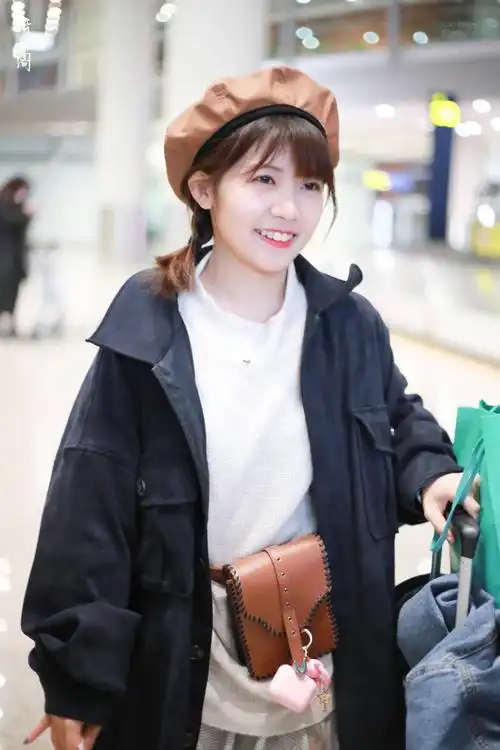 赖美云之前的素颜图.