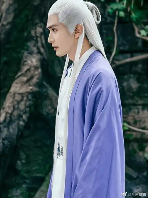 有感受到那种神仙下凡的感觉高伟光|东华帝君|半日拿铁超话#睡不着就