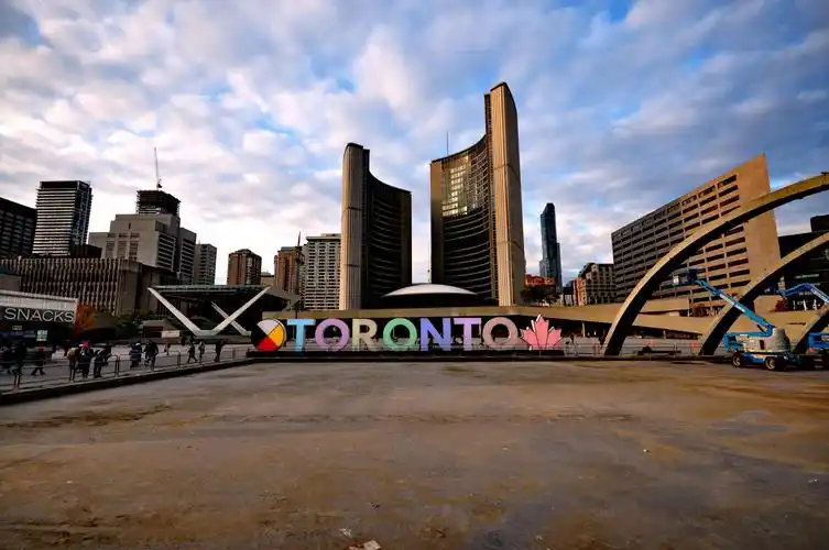 加拿大初中,高中留学首选地城市---多伦多