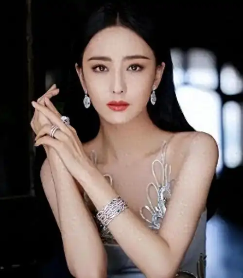 我心目中的十大80后美女明星,第7名「佟丽娅」