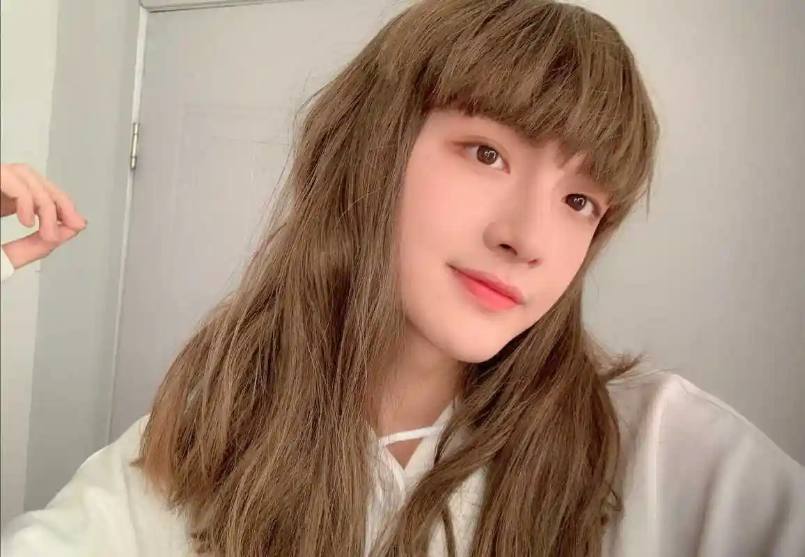 娱乐圈女装大佬!王源小萝莉贺峻霖邻家小妹,看到他:还是男装吧