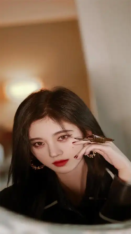 鞠婧祎潮流时尚高清手机壁纸
