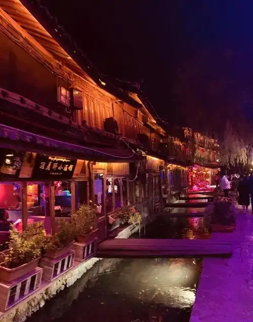 寻找丽江四方街的古镇韵味