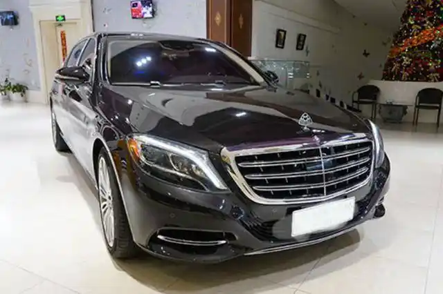帝王级"迈巴赫 s600"首次曝光,logo纯金打造,这车太有范儿了
