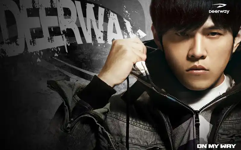 周杰伦究竟实际身高是多少?据说是一米六九,也有说是一米七零的.