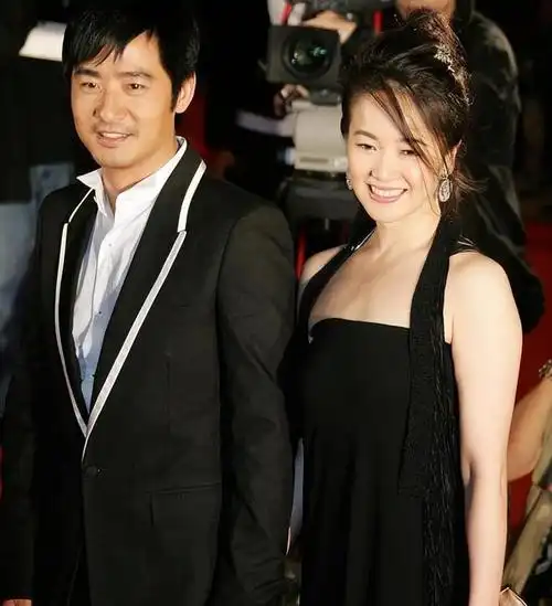 绯闻不断,已与富商老公离婚|夏雨|娟子|袁泉|段奕宏|张国立_网易订阅