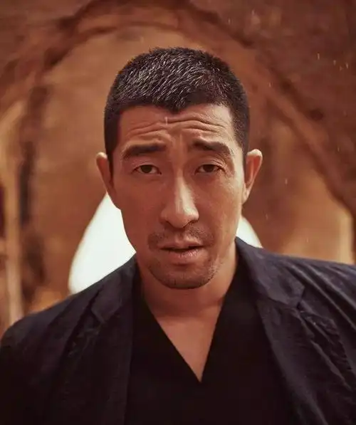 又一位老戏骨翻车?王千源索要天价片酬蔑视限薪令