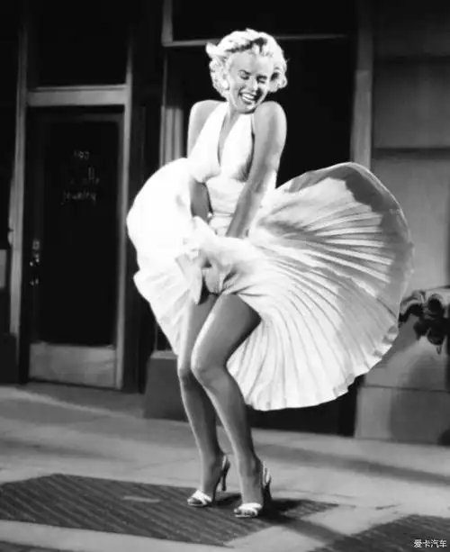 地铁飞裙照片让玛丽莲梦露名声大振我们的广告还在模仿