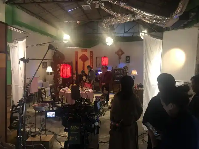 80年代年夜饭拍摄花絮_西安铿锵影视|企业宣传片|广告片制作|宣传片