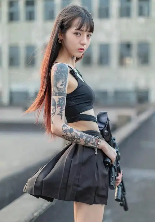 13张抖音花臂女神波多野结三纹身写真图片