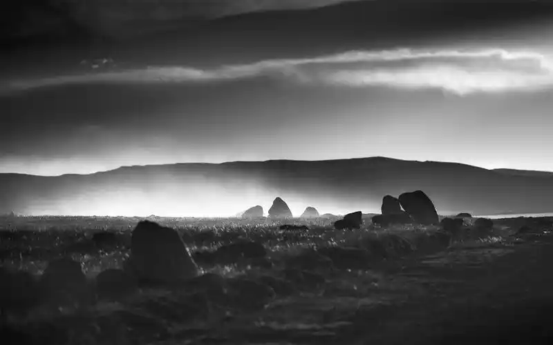 大气磅礴黑白风景摄影电脑桌面壁纸