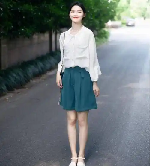 适合25岁女生的穿搭,时尚温柔还减龄,提升气质,让衣橱变简单_衬衣
