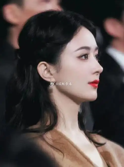 赵丽颖的骨相真的美又好看,好挺的鼻子