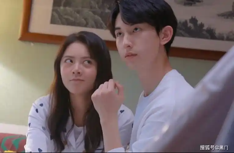 除了拍摄海报,官方还曝出了一段《少年派2》的拍摄花絮,这花絮一经