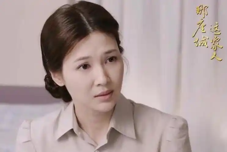 曾在《亮剑》中出演秀琴,嫁豪门后丈夫破产,如今剧中大胆求婚