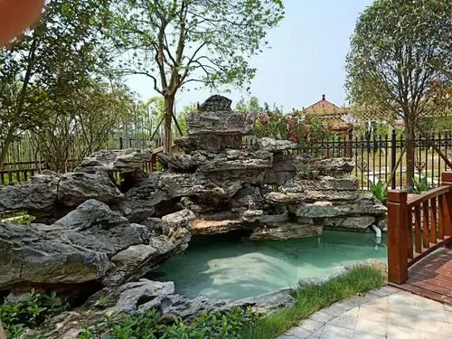 庭院假山石,别墅小院的流水假山,庭院假山1