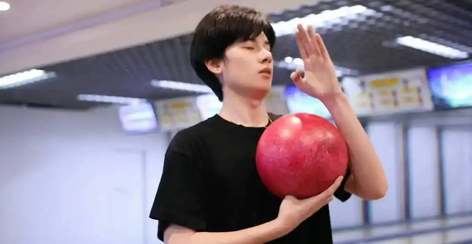 胡先煦刻在dna里的搞笑基因,去他家绕绕,才知嘛才是真正的搞笑_弟弟