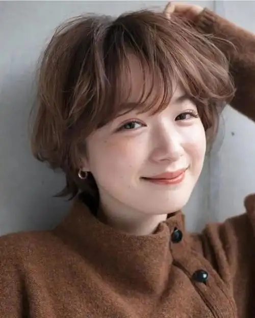 2021很流行的短卷发时髦又减龄看一眼就想拥有