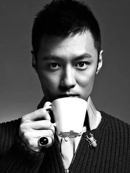 "六叔"余文乐发型史 子弹头短发显男士气质