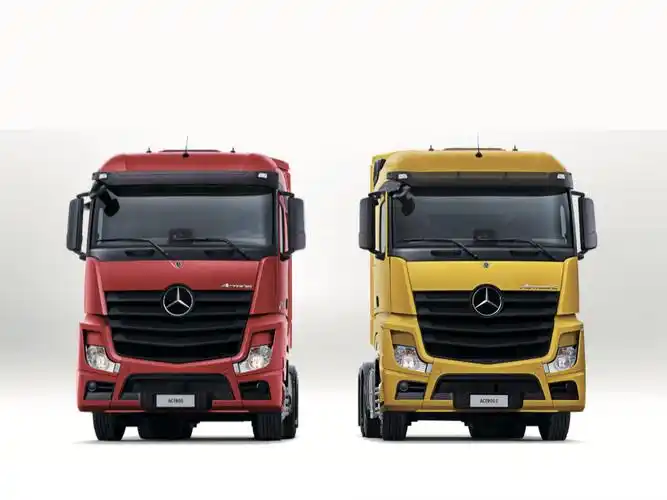 国产奔驰阿克托斯正式上市!可选康明斯发动机,售价51.88万元起