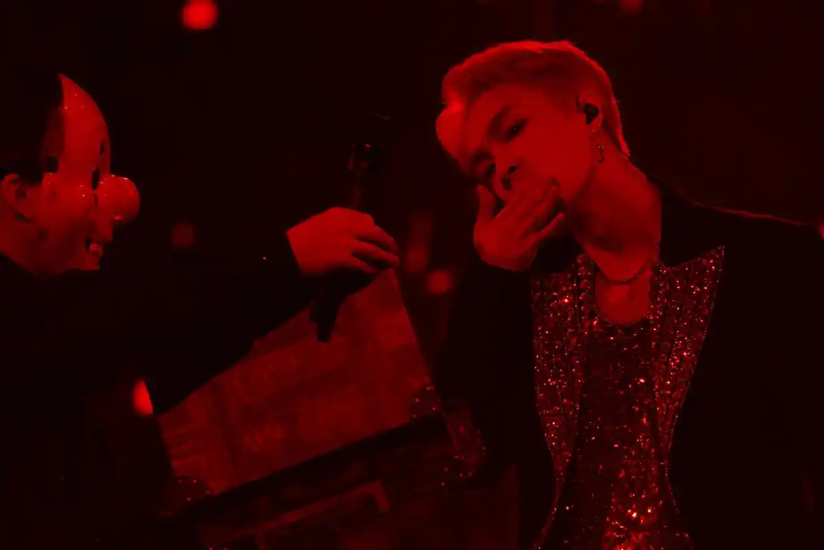 在无人的征途.  captain02lay张艺兴已踏上全新旅途!