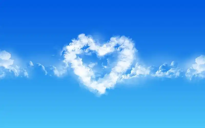 心形云朵图片蓝天白云云朵心形云心