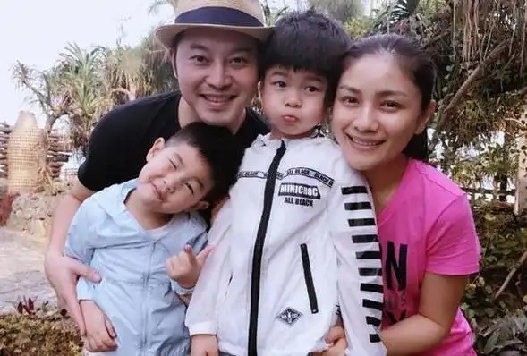 黄渤黄晓明钟汉良李易峰同上春晚,你最期待谁?