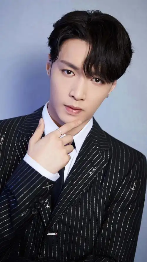 张艺兴英俊帅气写真,高清图片,手机锁屏桌面-壁纸族