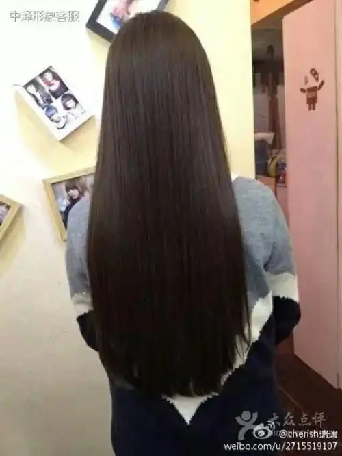 你的背影是我此生最大的留恋,最喜欢头发又长又直的女孩子了