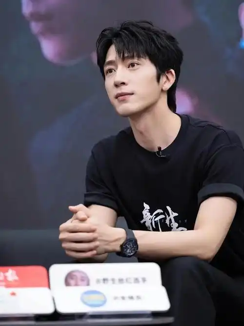 井柏然_新浪新闻