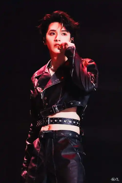 严浩翔叁重楼暨出道四周年演唱会##今日星拍放送