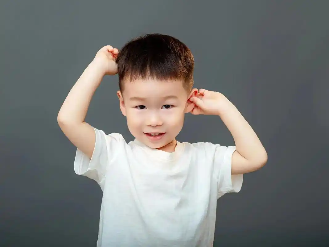 宝宝3周岁照.#热门 #儿童写真摄影 #童真笑容 #儿童潮拍 - 抖音