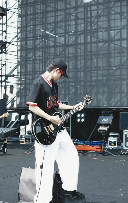 小鬼王琳凯超话音浪渐起,天气正好～@小鬼-王琳凯#长春禧都音乐节