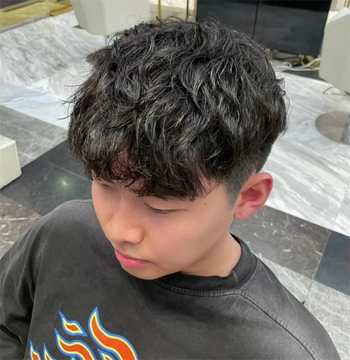 酷帅韩式纹理烫 造型男人味爆棚