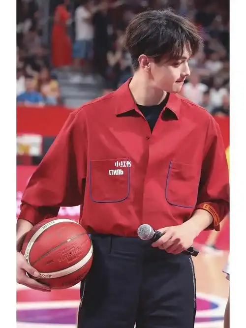 凯凯打篮球真是超帅,阳光男孩儿!