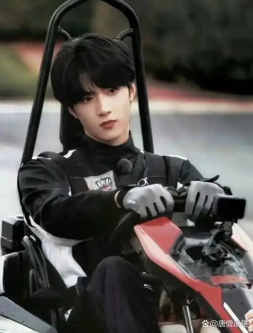 刘耀文壁纸大放送!满月晚期粉丝们的福利来啦!