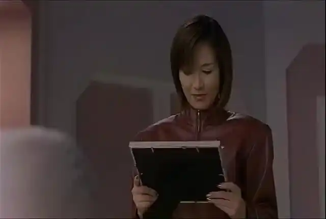 丽娜带着和大古的女儿来看居间惠队长知道她又见过迪迦奥特曼了