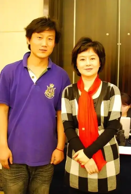 鞠萍的个人资料简介(鞠萍老公杨硕简历)