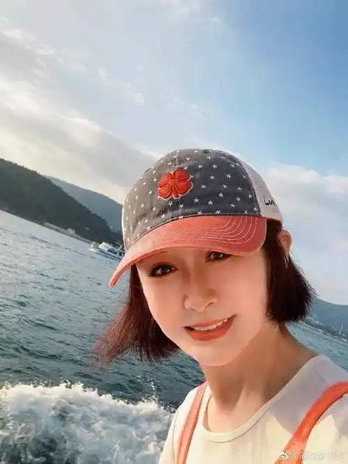 潘迎紫个人资料近照(不老女神潘迎紫真实现状)