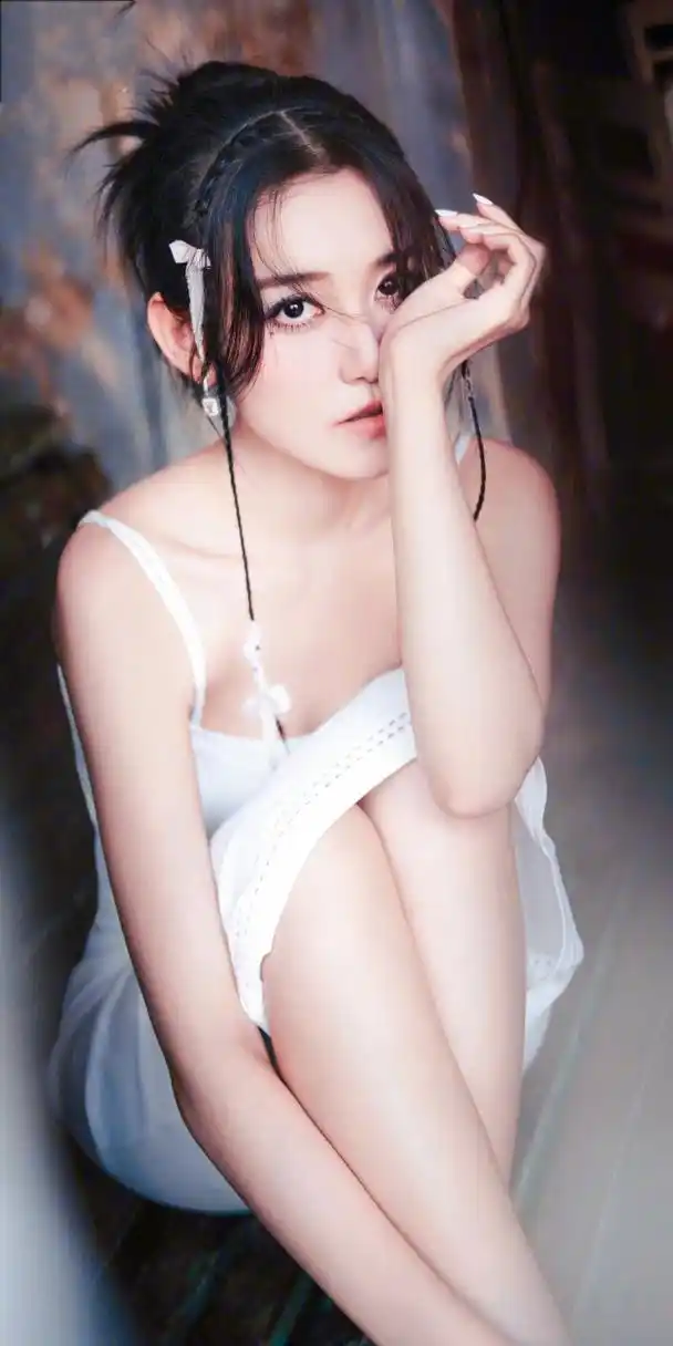 蒋依依:男人装元气大片