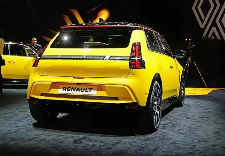 想要东山再起?雷诺版老头乐亮相,能打过五菱吗?_搜狐汽车_搜狐网