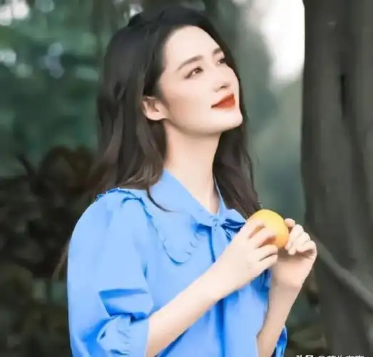 看到李沁与张若昀的"边界感",才明白唐艺昕到底有多幸运