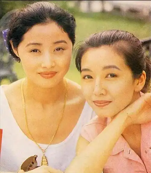 刘蓓:三婚再嫁张健,两次成为张若昀的后妈,如今成人生赢家