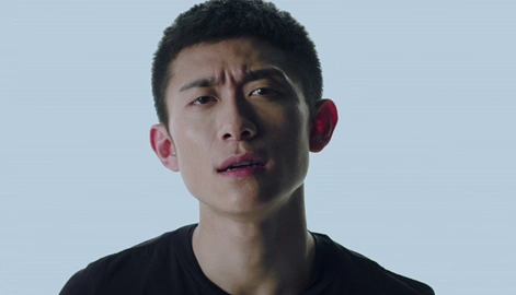 张一山因出演《余罪》爆红.