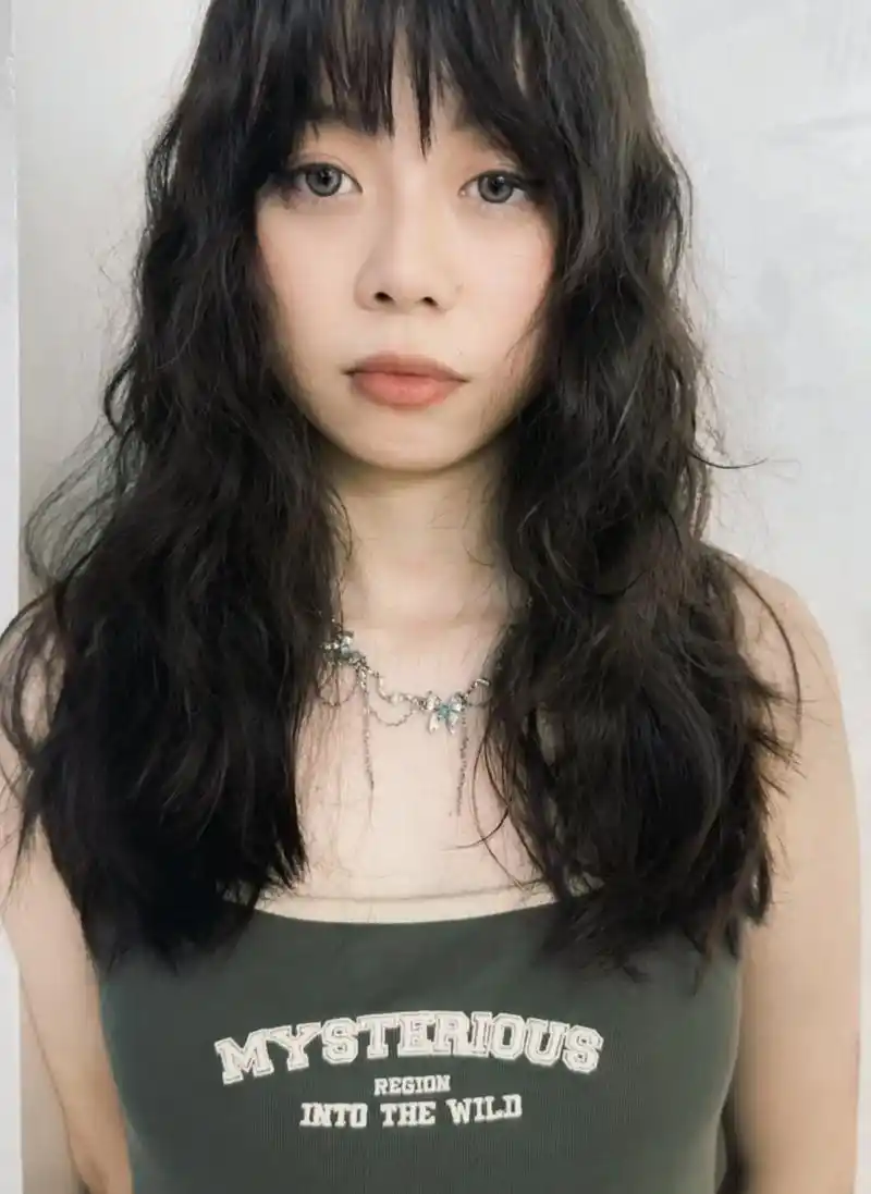 更适合00后的烫发.发型具备了几个优点 在家里还原度很高 摒 - 抖音