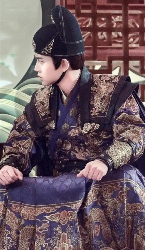 求各位珍藏的陆大人美照