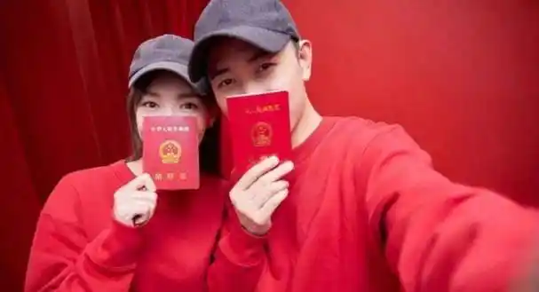 罗晋唐嫣结婚官宣!明星婚姻也很单调,不像古人有十种结婚方式呢