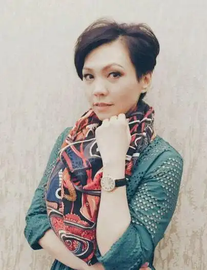 陈洁仪自曝与金融业老公去年已离婚:不想再演戏