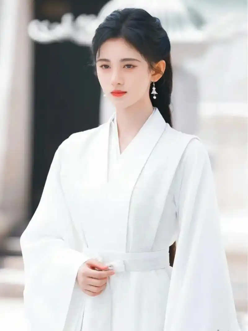 鞠婧祎78白色系列古装剧照分享92 #神仙颜值鞠婧祎# #古装美人